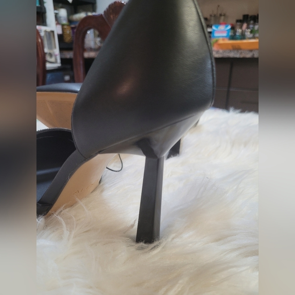 Elegant Black Women's Heels - Picture 5 of 9